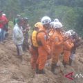 Tim SAR gabungan hentikan operasi pencarian korban tertimbun longsor