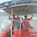 Basarnas cari anak hanyut di Pantai Pohe