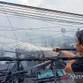 Puluhan rumah di kawasan padat penduduk Palangka Raya hangus terbakar