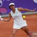 Petenis Aldila atasi tekanan lawan ke perempat final Nottingham Open