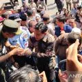 Gibran bacakan surat pengunduran dirinya pada rapat paripurna
