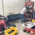 TPST Sandubaya Mataram ubah limbah plastik jadi bata beton