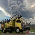 BMKG ingatkan ancaman banjir lahar hujan Gunung Lewotobi