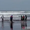 BMKG: Gelombang tinggi di laut selatan Jabar-DIY pada 16-19 Desember