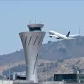 Sebanyak 38 orang terluka akibat 'gerakan tidak terduga' pesawat United Airlines