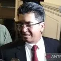 Rektor UI sebut Bahlil harus revisi disertasinya