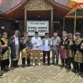 Wabup Risnaldi Ikuti Tradisi Manjalang ke Rumah Mandeh Rubiah