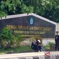 Terpopuler: Peralihan musim hujan ke kemarau, harga emas naijk hingga renovasi Gedung DPRD NTB