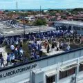Simulasi antisipasi gempa dan tsunami di sekolah