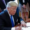 Trump geram, desak Republik usir Demokrat "gila" yang dukung pemakzulan dirinya
