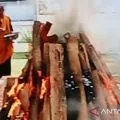 Jenazah Murdaya Poo dikremasi di dekat candi Borobudur