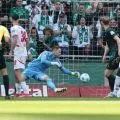 Holstein Kiel dipastikan terdegradasi