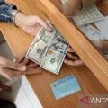 Rupiah dibuka melemah jadi Rp16.271 per dolar AS Selasa ini