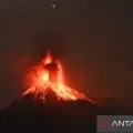 Badan Geologi: Lava muncul di kawah Lewotobi dan berpotensi erupsi eksplosif