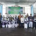 Wabup Manggarai Timur melepas keberangkatan jamaah calon haji