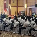 Gubernur Ansar minta ASN tidak curhat di media sosial