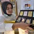 Harga emas Antam, UBS dan Galeri24 hari ini naik Rp2,002 juta/gram, Minggu 25 Mei 2025