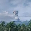 Gunung Dukono erupsi setinggi 1.600 meter