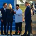 Prabowo antar langsung keberangkatan Macron ke Singapura