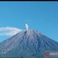 Badan Geologi keluarkan rekomendasi erupsi Gunung Semeru dan Dukono Jumat pagi