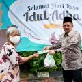 Kemensos bagikan daging kurban