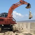 PT Timah pasang penahan abrasi di Pantai Asmara Dewi Karimun
