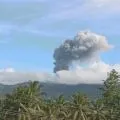 Gunung Dukono di Halmahera Utara erupsi hingga 1.150 meter