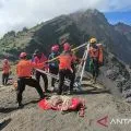 Terpopuler: PPPK dapat SK, wisatawan jatuh di Gunung Rinjani, hingga harga emas Antam