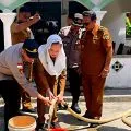 Pemkab Natuna dan polres sinergi cukupi kebutuhan air bersih warga Desa Tapau
