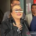 Lisa Mariana memenuhi panggilan Polda Jabar atas dugaan video asusila