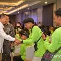 Sebanyak 215 PMI asal NTB diberangkatkan ke Malaysia tanpa biaya
