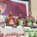 Polri menetapkan tiga karyawan PT FS tersangka kasus pelanggaran mutu beras