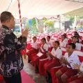 Gubernur NTT mengingatkan 100 anak manfaatkan kesempatan belajar di SR