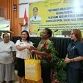 Pemkot Jayapura serahkan bantuan bagi pemerlu pelayanan kesejahteraan sosial