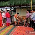 Kemenbud ajarkan pelajar Natuna cara memainkan tiga warisan budaya