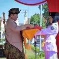 Gubernur Iqbal pakai baju adat Sasak pimpin upacara Kemerdekaan RI