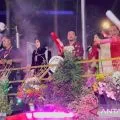 Sal Priadi hingga Ivan Gunawan ikut meramaikan truk Karnaval Kemerdekaan RI