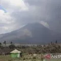Badan Geologi menyatakan aktivitas Gunung Lewotobi Laki-laki masih tinggi