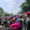 Massa kembali berunjuk rasa di Mako Brimob Kwitang