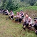 Polresta-PWI  Banyumas tanam 80 bibit pohon di lereng Gunung Slamet