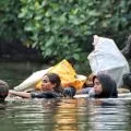 Rumah Bakau-komunitas grebek sampah Taman Wisata Alam Teluk Youtefa
