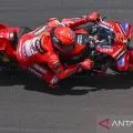 Marc Marquez kemungkinan alami cedera patah tulang baju kanan