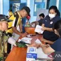 Satgas Yonif 521/DY mendukung kegiatan donor darah di Mamteng