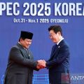 Prabowo welcomed by Lee Jae Myung at APEC Summit in South Korea