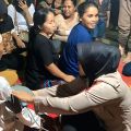 Polisi salurkan bantuan korban banjir di Desa Burnai Mulya OKU