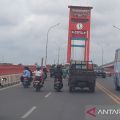 Jembatan Ampera Palembang ditutup sementara mencegah kerumunan saat pergantian tahun