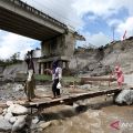 Indonesia races to restore governance after Sumatra's floods