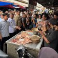 Indonesia's VP checks prices, supply at Tasikmalaya market