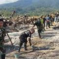 TNI, locals work to restore access in Aceh after floods