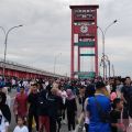 Merawat jembatan Ampera sebagai tempat wisata ramah wisatawan